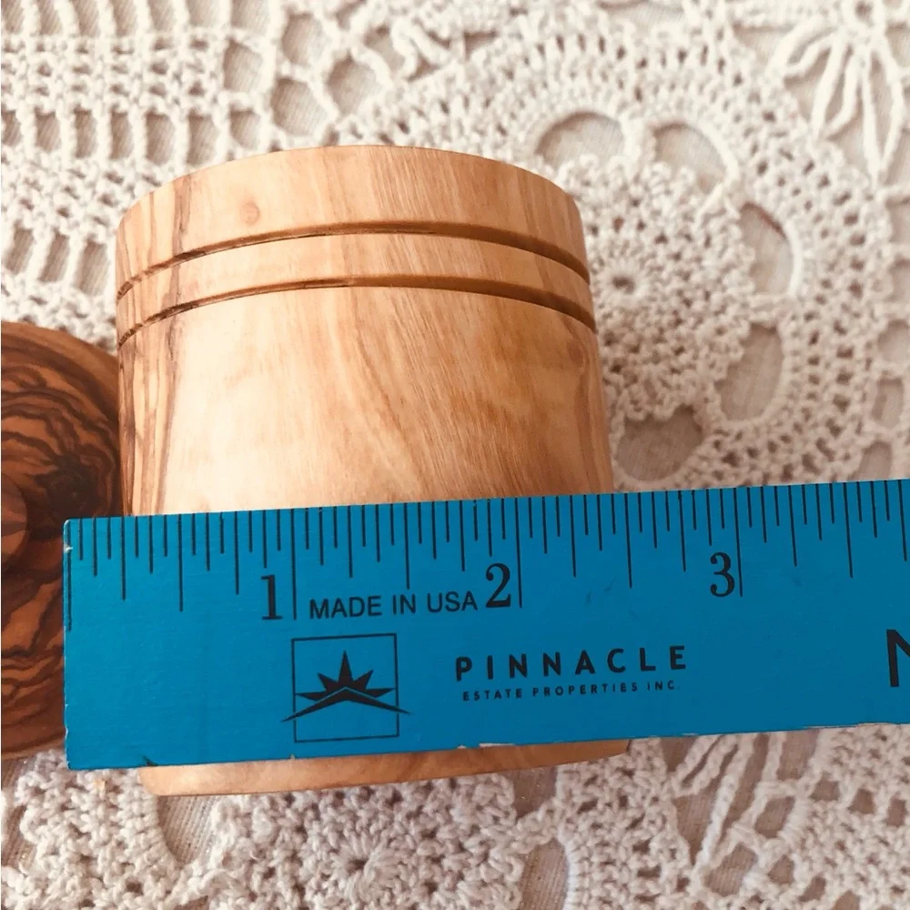 NATURAL OLIVE WOOD HONEY JAR